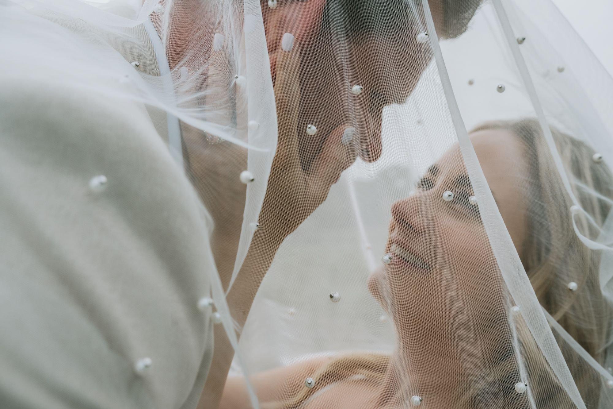 carousel-hero-element image-0