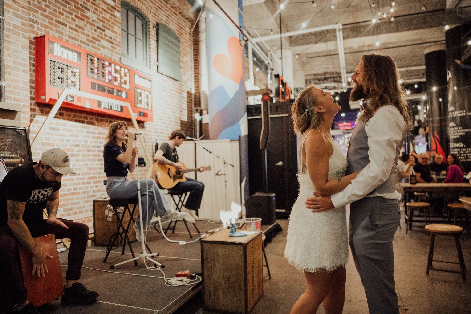 carousel-hero-element image-3